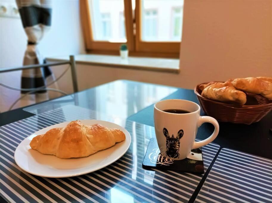 Modernes Apartment Mit Balkon ماغديبورغ المظهر الخارجي الصورة